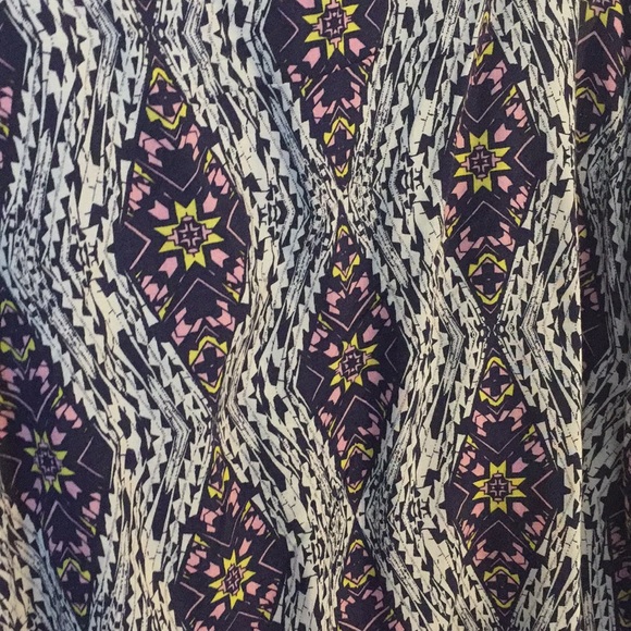 Patterned tank - Picture 6 of 7